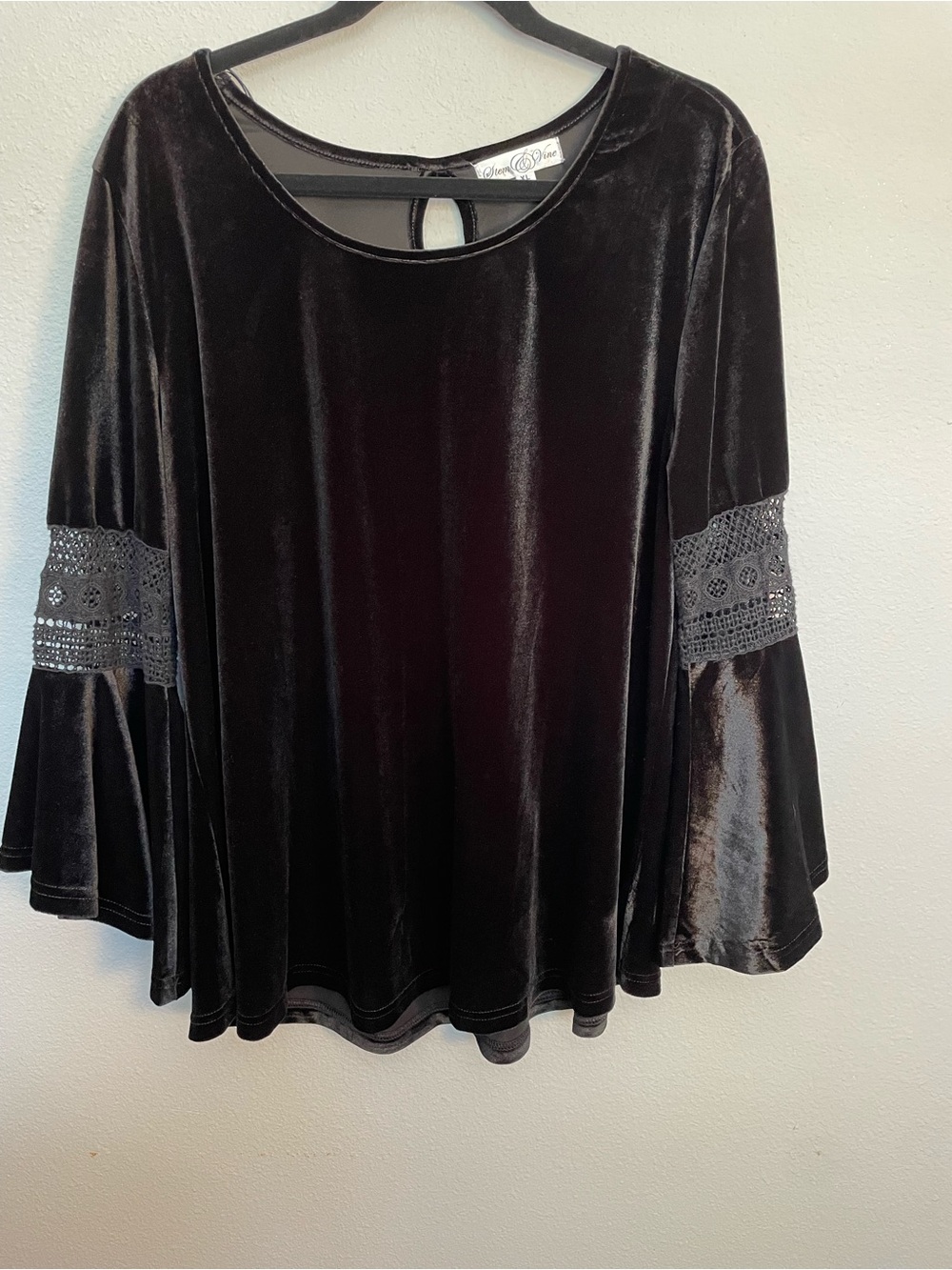 Stem & Vine Black Velvet Crochet Bell Sleeve Lace Boho Top Women’s XL